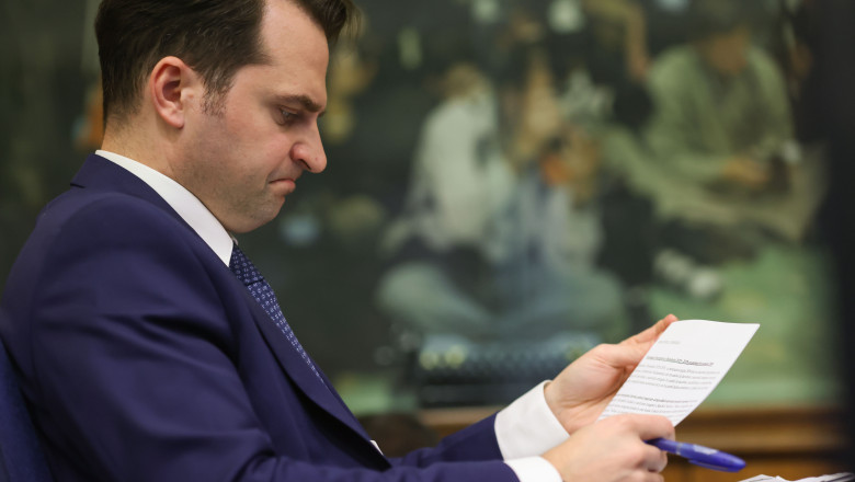 „Băi, prietene, ai evitat să votezi”. Sebastian Burduja dezvăluie mesaje amenințătoare primite 1 bai bulangiule te ai aptinut de la vot sebastian burduja face publice mesaje de amenintare la adresa sa 683b635119d01