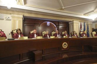 breaking news ccr a decis ca publicarea declaratiilor de avere si includerea informatiilor despre bunurile sotilor si copiilor sunt neconstitutionale 6838686e1e49e