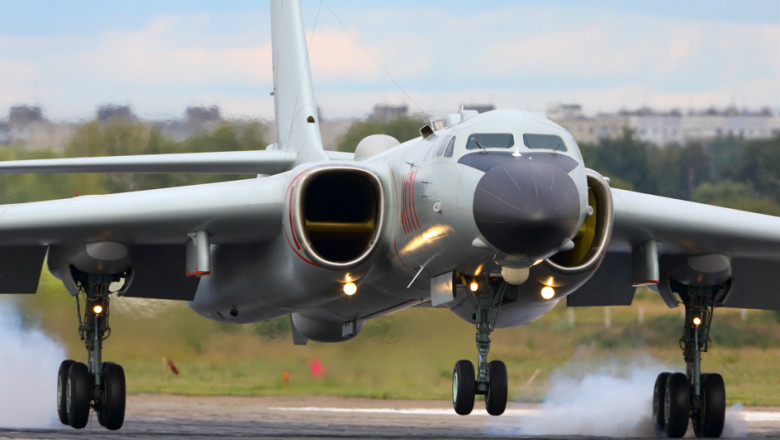 cele mai avansate bombardiere chineze vazute pe o insula disputata din marea chinei de sud 683733fa1e90f