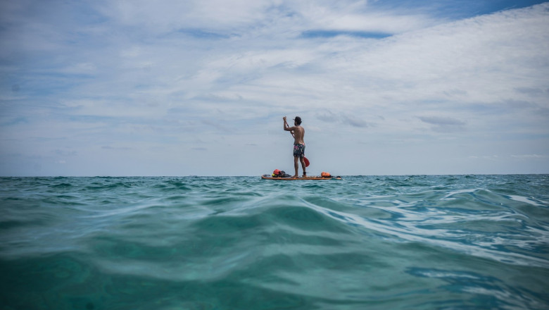 cetatean francez arestat dupa ce a intrat ilegal in rusia cu o placa de surf cu vasla venind dinspre estonia 6836b8ef500ca