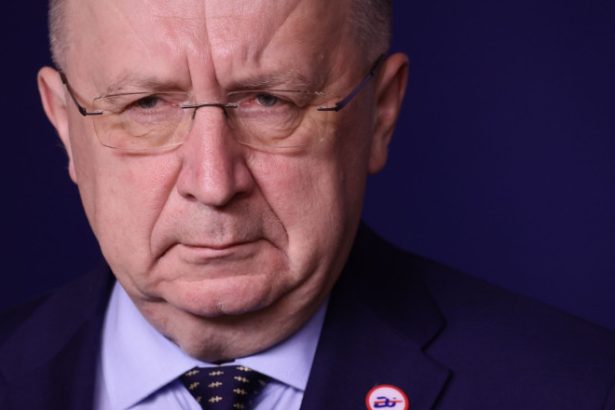 comisarul pentru aparare andrius kubilius despre furtuna perfecta europa ar trebui sa evite un divort emotional si furios cu sua 683754caa179c