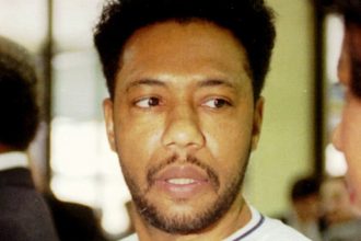 donald trump a comutat pedeapsa fostului sef al bandei gangster disciples din chicago cazul larry hoover 683864e39f30c