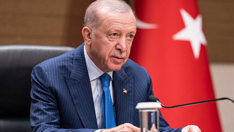 Erdogan îndeamnă Rusia și Ucraina să reia discuțiile pentru pace: „Să nu închidă ușa” 1 erdogan cere rusiei si ucrainei sa continue negocierile privind pacea sa nu inchida usa 68384e674138b