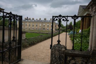 fosta locuinta a printesei diana a fost tinta unui presupus atac incendiar 683770f89b980