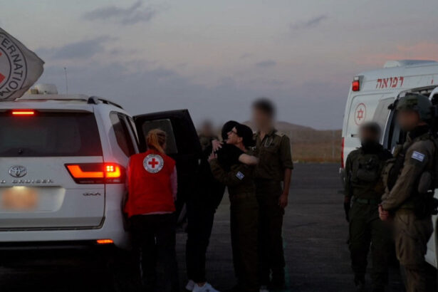 hamas anunta ca e pregatita sa elibereze alti 10 ostatici israelieni in viata si trupurile altor 18 683b59b3aaa40