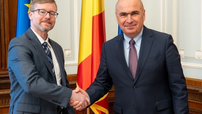 Ilie Bolojan s-a întâlnit cu reprezentantul Ambasadei SUA la București pentru a sublinia necesitatea constituirii urgente a unui guvern solid 1 ilie bolojan a discutat cu insarcinatul cu afaceri al ambasadei sua la bucuresti despre importanta formarii rapide a unui guvern stabil 6835d7ec0e449