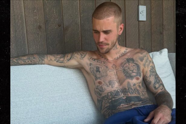 justin biebers ready for shirtless summer with son jack blues bieber 68390f861d3e2