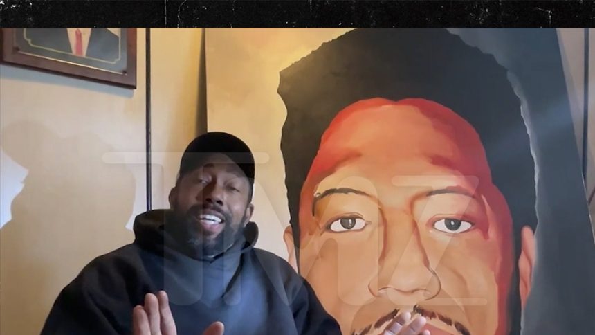 Larry Hoover Jr. Își exprimă recunoștința față de Kanye West pentru sprijinul acordat tatălui în obținerea eliberării anticipată 1 larry hoover jr thanks kanye west for helping father get commuted sentence 6837b470b4c71