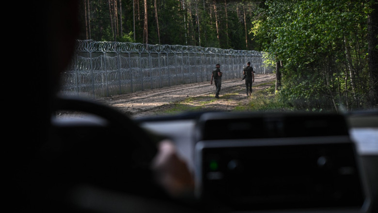 Lituania denunță Belarus pentru un „atac hibrid” prin intermediul migranților și solicită despăgubiri semnificative la Haga, iar Polonia analizează o acțiune similară 1 lituania acuza belarus de atac hibrid cu migranti si cere despagubiri uriase la haga polonia ia in calcul un proces similar 6837006ab3570