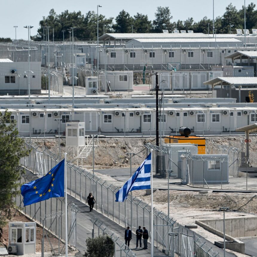 Peste 1 miliard de euro din fondurile UE, direcționați către proiecte discriminatorii, arată un raport 1 more than e1bn in eu funds used in discriminatory projects report says 683a80706561f