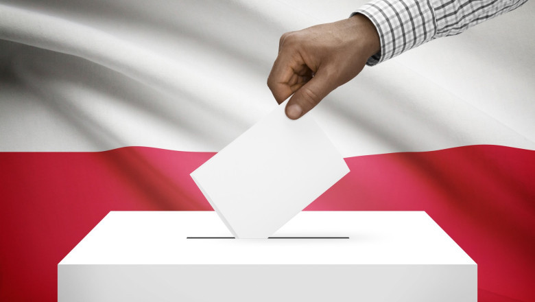 Polonia se află în fața unor alegeri prezidențiale cruciale. Ce candidat are cele mai mari șanse, cu doar câteva zile înainte de al doilea tur? 1 polonia se pregateste de alegeri prezidentiale decisive cine este favorit in sondaje cu doar cateva zile inainte de turul doi 68357b536913c
