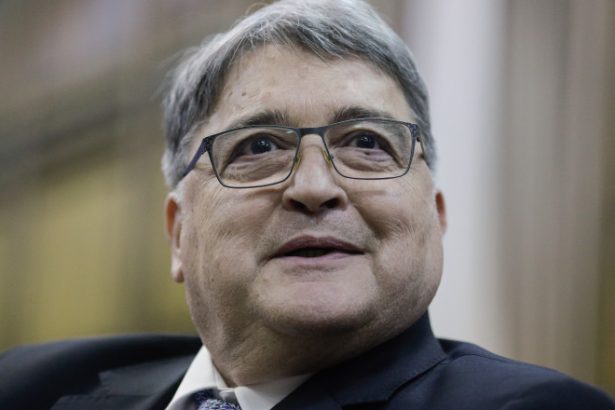 romania a intarziat plata cotizatiei la fondul ue care sprijina militar ucraina ce spune emil hurezeanu despre penalitati 68382ec0f2e4c