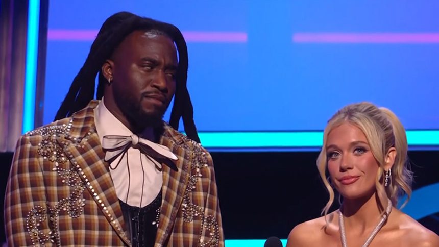 Shaboozey contestă afirmația lui Megan Moroney că familia Carter ar fi inventat muzica country la AMAs 1 shaboozey shades megan moroneys claim carter family invented country at amas 6835dd8bb7e86