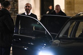 sie raspunde acuzatiilor aur seful serviciului francez de informatii externe nu a vizitat romania inainte de alegeri 68385a5e6f680