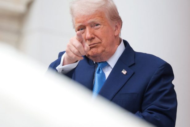 trump da asigurari ca va castiga batalia impotriva universitatii harvard nebuni radicalizati scandalagii 683570c55928a