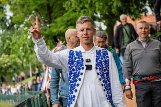 video mesajul transmis la oradea de rivalul lui viktor orban romanii si maghiarii au respins impreuna ura merita sa fim in relatii bune 6834d7c379124