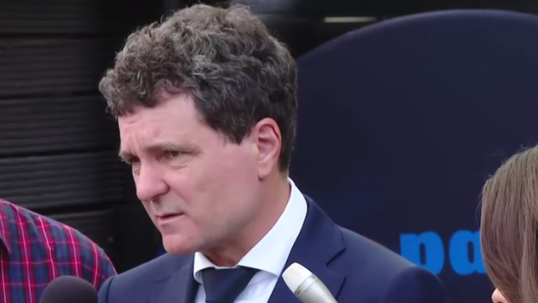 Nicușor Dan, comentariu după verdictul CCR despre declarațiile de avere: Dacă ANI nu le poate publica, le voi face cunoscute pe pagina Președinției 1 video nicusor dan dupa decizia ccr privind declaratiile de avere daca legea interzice ani sa publice o sa o public pe pagina presedintiei 683954e512840