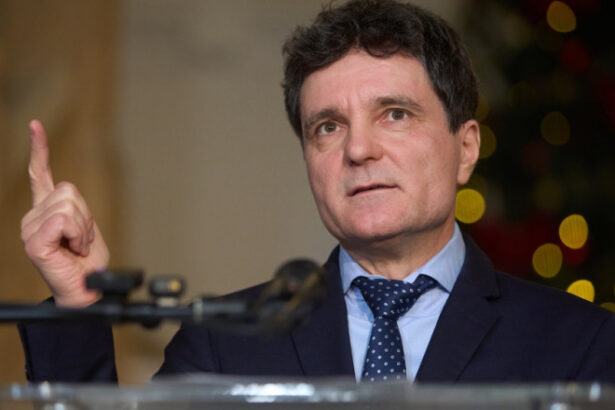 video nicusor dan in continuare cred ca nu e bine sa crestem taxe 68395e8d4658c