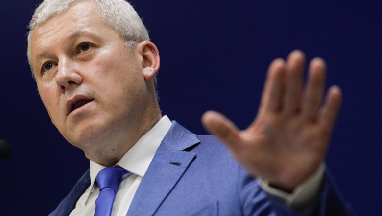 Reacția inițială a premierului interimar Cătălin Predoiu în urma hotărârii CCR referitoare la declarațiile de avere 1 video prima reactie a premierului interimar catalin predoiu dupa decizia ccr privind declaratiile de avere 68397489a1851