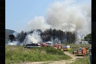 video tragedie in coreea de sud un avion militar cu patru persoane la bord s a prabusit pe un munte 683834a045483