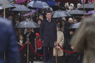 videofoto nicusor dan este noul presedinte al romaniei el a preluat mandatul de la ilie bolojan 6834d7d26eb66