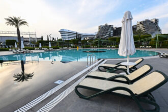 4 000 de hoteluri din turcia au fost inchise chiar la inceput de sezon unii turisti s au trezit fara cazare 6851996e59cf9