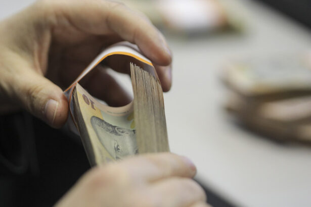 acord in negocieri reducerea cu 5 a cheltuielilor din institutii ce taieri la stat sunt luate in calcul 684961ba2749d