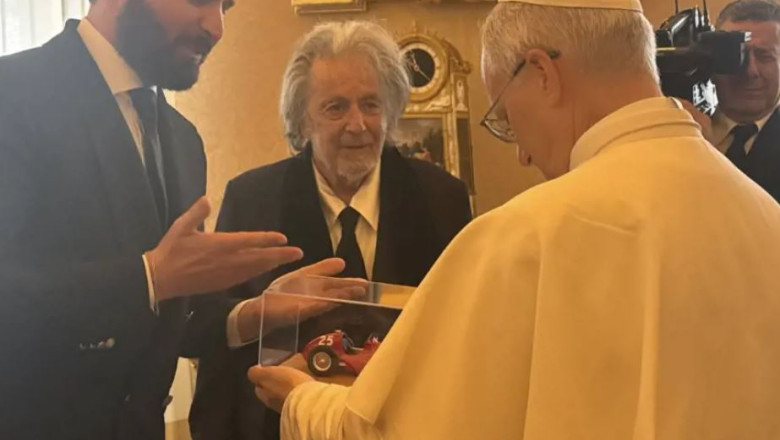 Al Pacino, prima vedetă de la Hollywood întâmpinată în fața Papei Leon al XIV-lea 1 al pacino primul star de la hollywood primit in audienta de papa leon al xiv lea 68505e26c5ff6