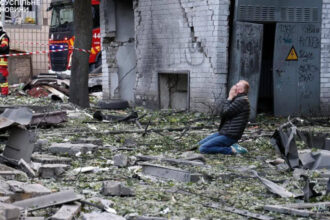 ambasada ucrainei la bucuresti a deschis cartea de condoleante dupa atacul rusiei asupra kievului ce mesaj a scris nicusor dan 6852f0be87b35