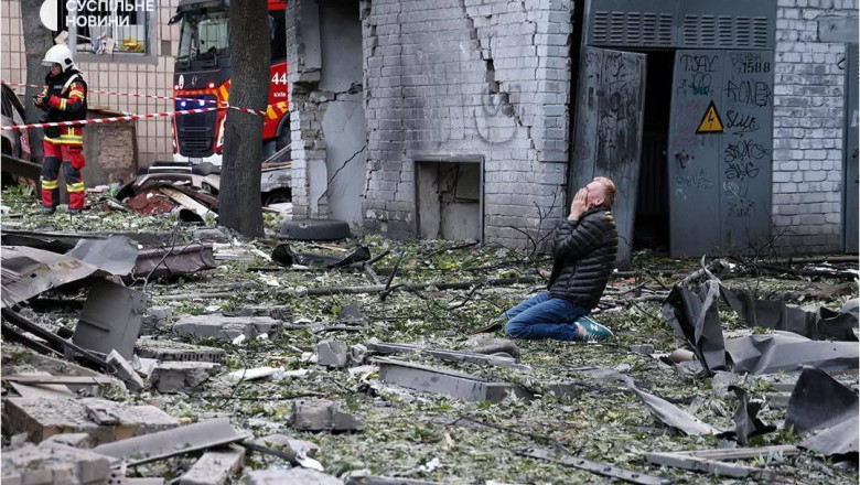 Ambasada Ucrainei din București lansează Cartea de Condoleanțe în urma agresiunii Rusiei asupra Kievului. Ce a transmis Nicușor Dan 1 ambasada ucrainei la bucuresti a deschis cartea de condoleante dupa atacul rusiei asupra kievului ce mesaj a scris nicusor dan 6852f0be87b35