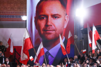 analiza cum au ajutat liberalii polonezi la alegerea conservatorului nawrocki adevarata diviziune este intre varful si baza societatii 683e9d3d7e867