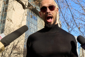 andrew tate ramane cetatean al statului vanuatu care i a analizat documentele fusese verificat de interpol si de marea britanie 68415fe452658