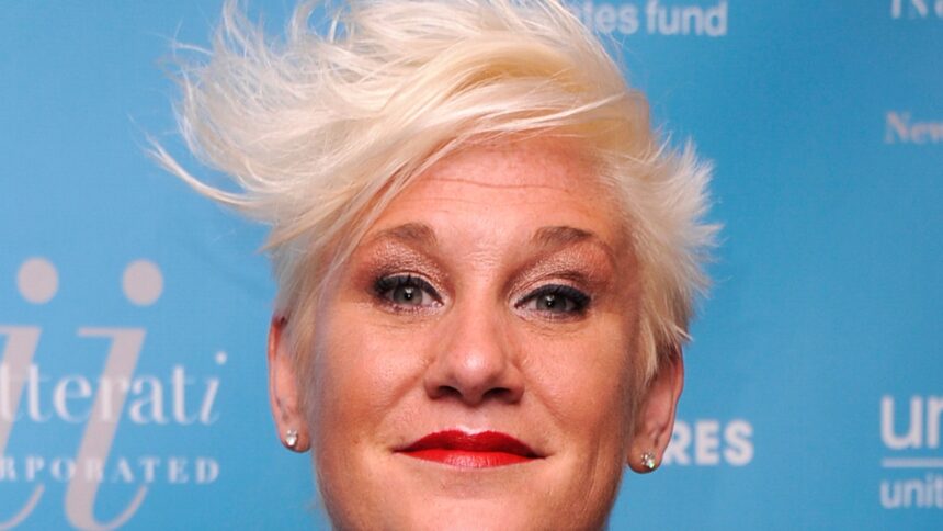 anne burrell had tons of pills nearby when she died 685465c8b2344