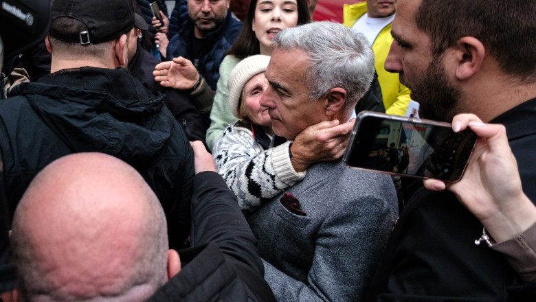 Călin Georgescu își îndemnă susținătorii după ce a primit o amendă de 200.000 de lei de la AEP 1 apelul facut de calin georgescu catre sustinatorii sai dupa ce a fost amendat cu 200 000 de lei de aep 685171cd3ebb2