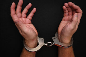 arestat pentru tentativa de omor dupa ce i a turnat socrului sau o substanta toxica in ciorba si i a taiat franele la masina 6849a48e74158