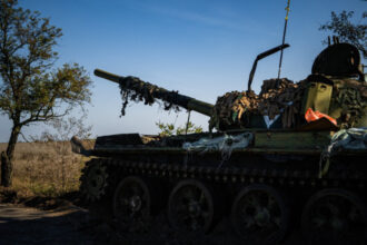 armata rusa e nevoita sa refoloseasca tancuri t 62 vechi pentru posturi fixe de tir potrivit gru 686030e96f6ed