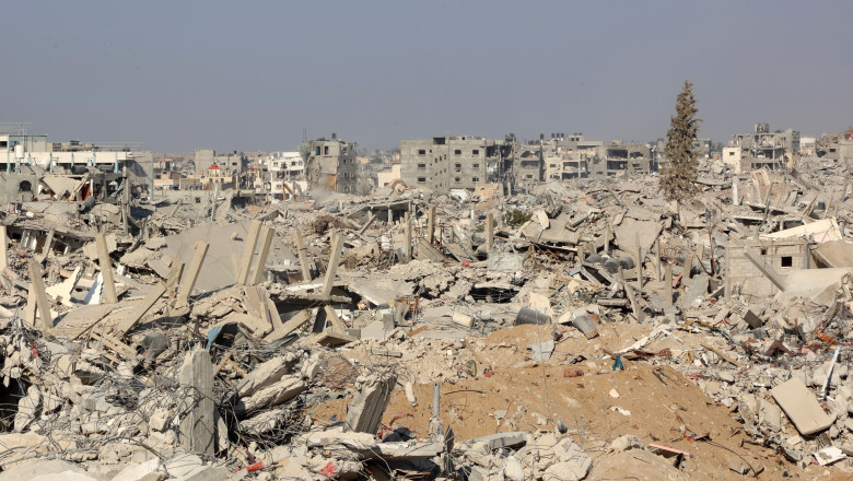 Raid israelian asupra unui centru de ajutoare din Gaza: 30 de palestinieni și-au pierdut viața 1 atac israelian intr un punct de distribuire a ajutoarelor din gaza 30 de palestinieni au murit 683c16a0f1bf0