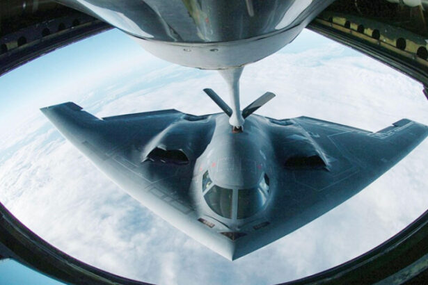 bombardiere b 2 stealth ale sua se indreapta spre baza diego garcia din oceanul indian sprijinite de opt avioane cisterna 6856c351c3685