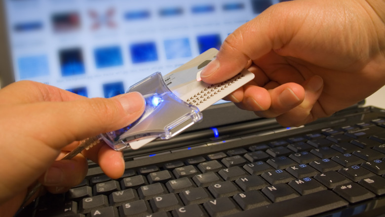 Identitatea digitală a copiilor: călătorii fără pașaport și beneficiile documentului electronic 1 cartea electronica de identitate pentru copii minorii pot calatori fara pasaport ce avantaje ofera documentul digital 6854f5d3d2ad3