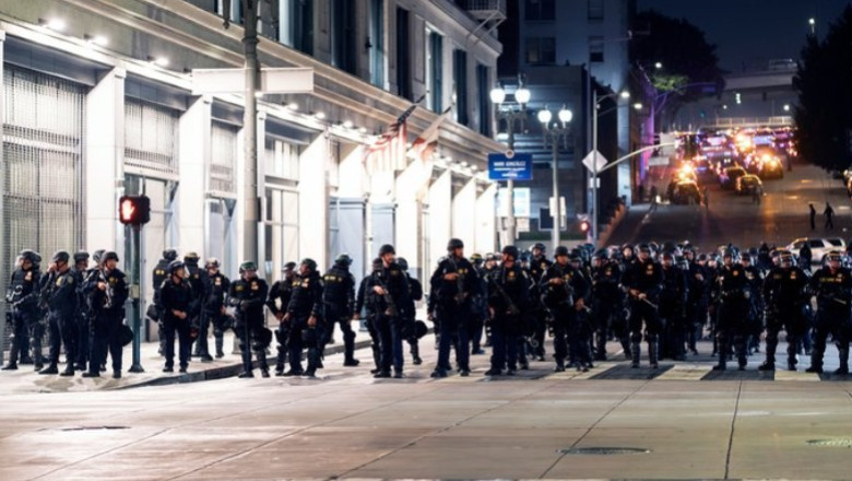 Declarația Casei Albe privind violențele din Los Angeles: Donald Trump afirmă că „niciodată nu va accepta ca legea străzii să domine în America” 1 casa alba despre violentele din los angeles donald trump nu va permite niciodata ca legea strazii sa prevaleze in america 6849e38f14a5a