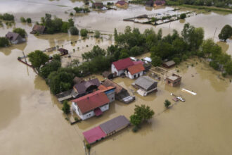 catalin predoiu despre inundatiile din covasna codurile galbene si rosii sunt active echipele de interventie raman pe teren 683c5cfea9ca9