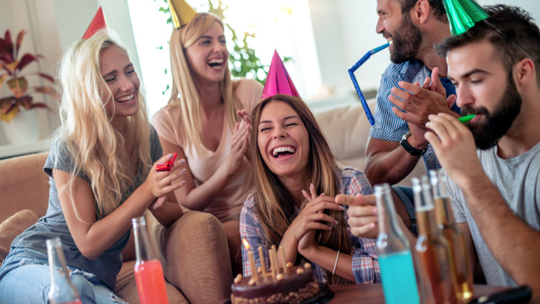 Numele sărbătorite de Sfinții Petru și Pavel: Mesaje și urări de „La mulți ani” pentru onomastică. 1 ce nume se sarbatoresc de sfintii petru si pavel mesaje si urari de la multi ani pentru ziua onomastica 68604b1dc0663