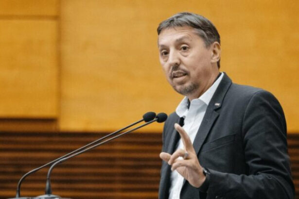 ce spune ministrul educatiei despre problema reducerii salariilor si concedieri in zona de educatie si cercetare 68529226702da