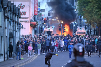 ce spune nicusor dan despre situatia din irlanda de nord unde au izbucnit violente dupa o tentativa de viol a unor romani 6849cebdc6444