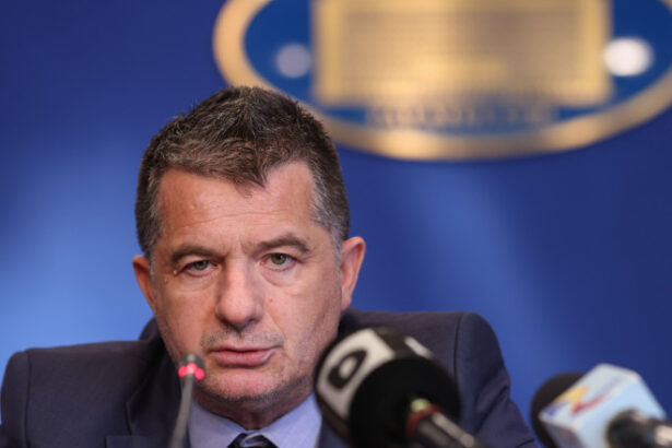 ce venituri lunare are seful cfr calatori nu sunt sarac nu este vina noastra ca presedintele nu are 100 000 de euro 68540dcb17ff6