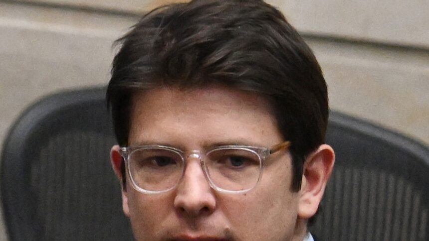 Senator Columbian Asasinat în Timpul unei Campanii Electorale 1 colombian senator gunned down at campaign event 6845853e09654