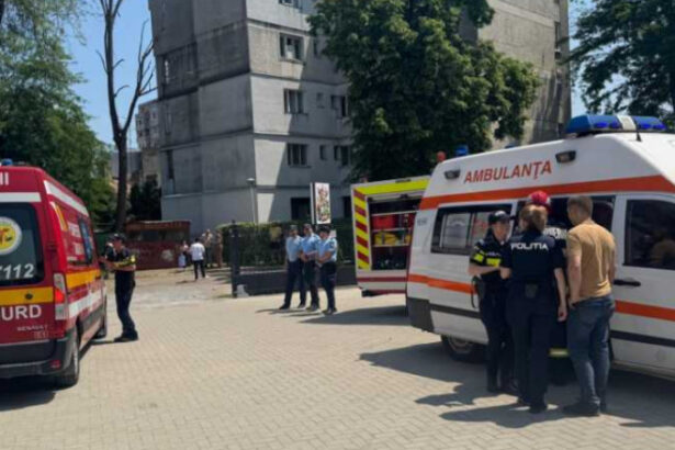 copii raniti dupa ce tavanul unui loc de joaca s a prabusit doi dintre ei au ajuns la spital 684449691d1e1