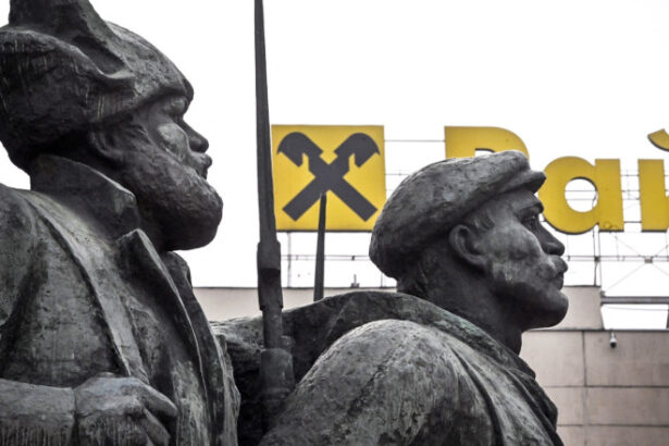 cum a fost subventionat bugetul de aparare al rusiei de taxele firmelor occidentale e vorba de 40 de miliarde de euro 68485af572978