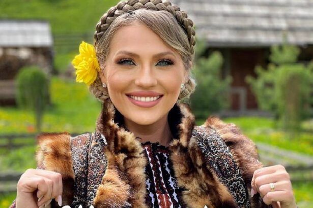 cum arata mirela vaida in perioada debutului muzical prezentatoarea tv canta intr o trupa de fete 683dd2864ec1f