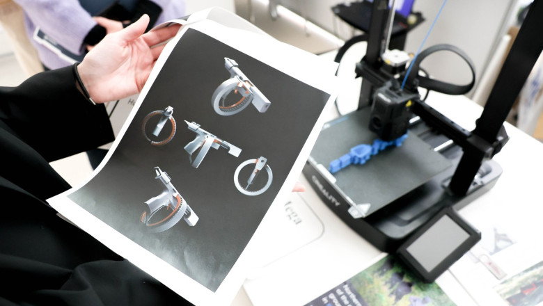 Modalități surprinzătoare prin care „armele fantomă” sunt achiziționate pe rețelele sociale. Revelații alarmante dintr-o anchetă BBC 1 cum pot fi cumparate arme fantoma de pe retelele sociale descoperiri ingrijoratoare dupa o investigatie bbc 6854de1c8249f